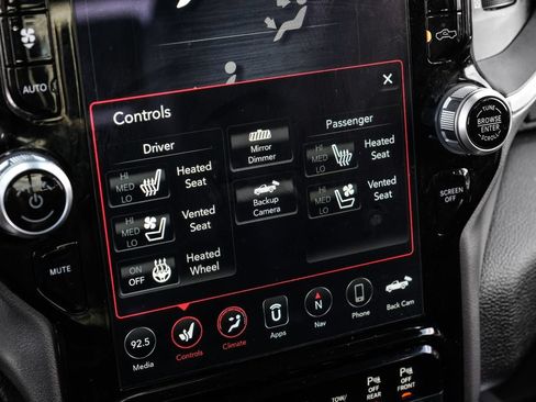 Used 2021 RAM 1500 Laramie w/ Sport Appearance Package AWD/4WD image 31