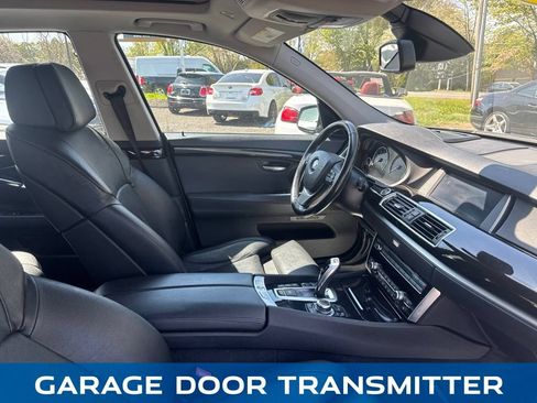 Used 2011 BMW 550i Gran Turismo xDrive AWD/4WD image 33