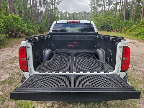 Used 2017 Chevrolet Colorado W/T image 6