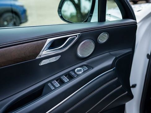 Used 2023 Genesis GV80 2.5T w/ Prestige Package image 30