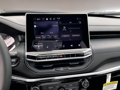 New 2026 Jeep Compass Latitude image 6