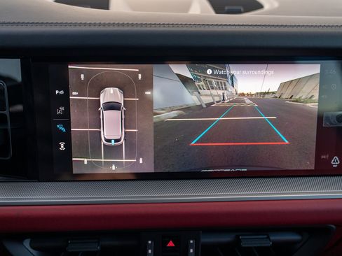Certified 2026 Porsche Cayenne AWD/4WD image 19