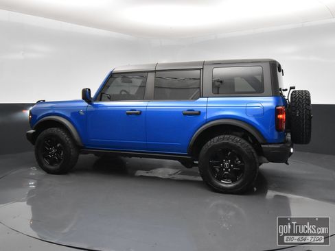 Used 2023 Ford Bronco Black Diamond AWD/4WD image 3