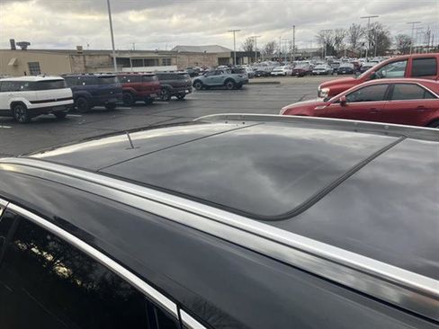 Used 2023 Cadillac XT5 Premium Luxury w/ Technology Package image 10