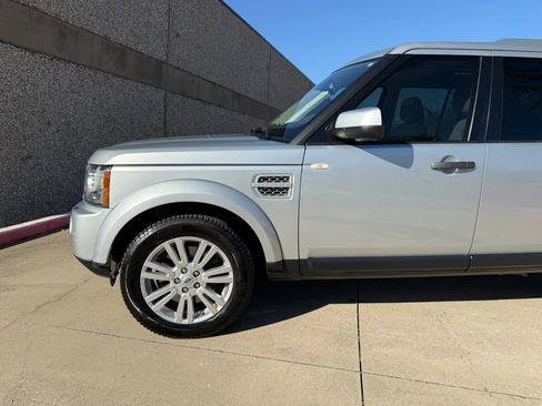 Used 2013 Land Rover LR4 image 16