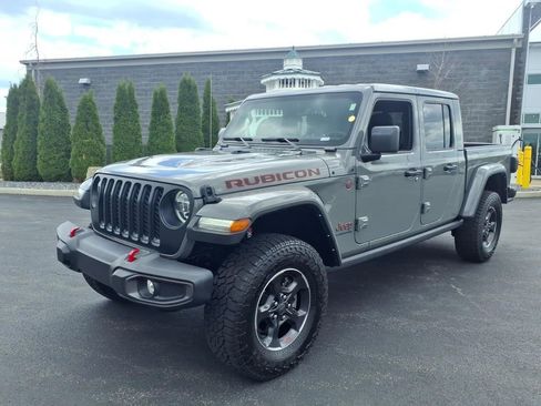 Used 2022 Jeep Gladiator Rubicon w/ LED Lighting Group AWD/4WD image 2