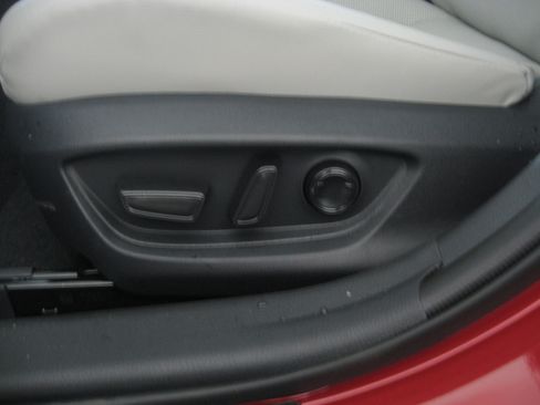 New 2026 Toyota Camry XLE AWD/4WD image 14