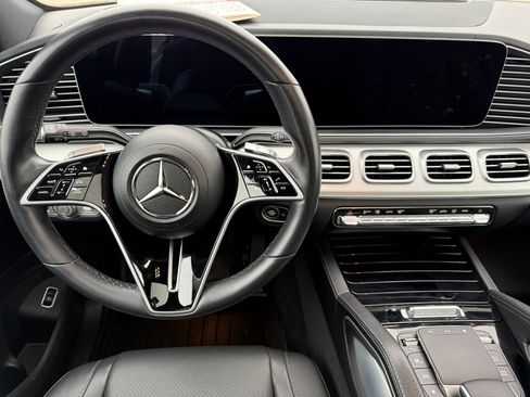 Used 2024 Mercedes-Benz GLS 450 4MATIC image 26