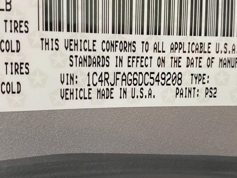 Used 2013 Jeep Grand Cherokee Laredo image 27