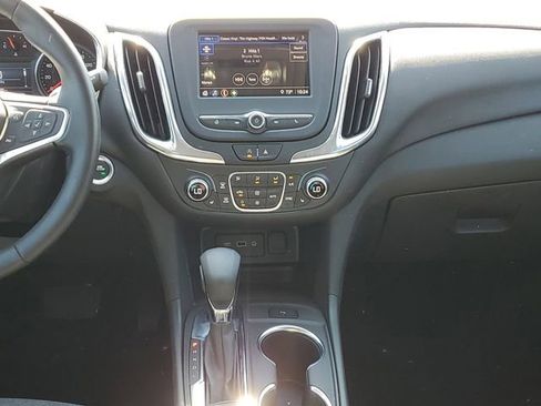 Used 2023 Chevrolet Equinox LT AWD/4WD image 27
