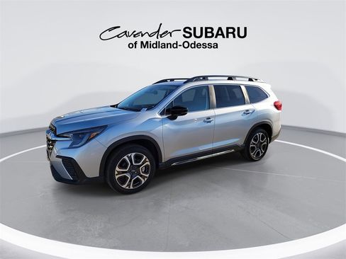 Used 2025 Subaru Ascent Limited image 4