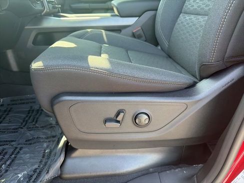 New 2026 RAM 1500 Big Horn AWD/4WD image 7