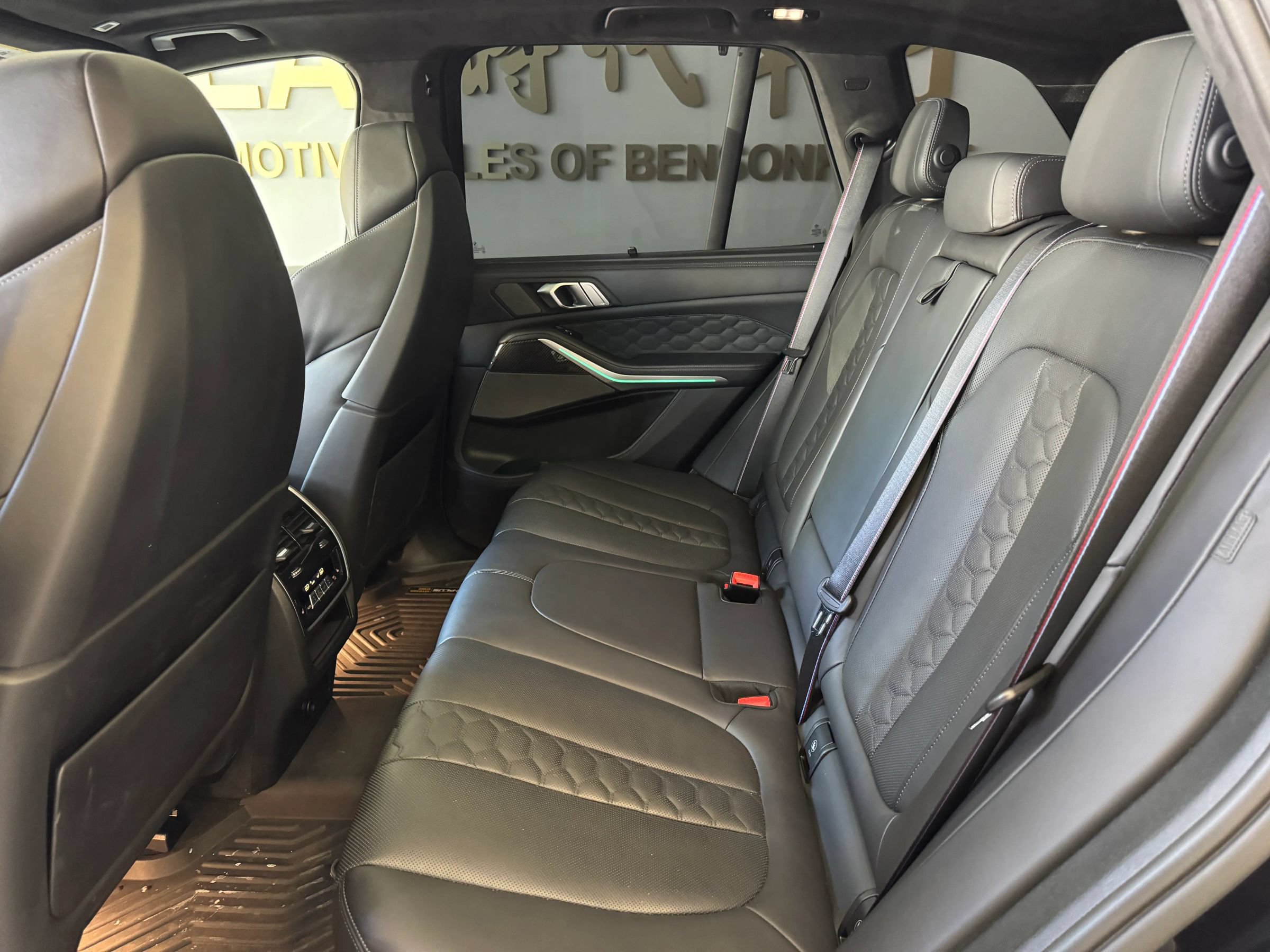 Used 2022 BMW X5 M w/ Competition Package 2 AWD/4WD image 25
