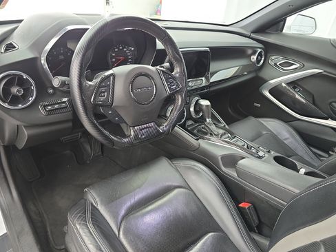 Used 2020 Chevrolet Camaro SS image 15