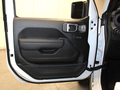New 2026 Jeep Wrangler Unlimited Sport w/ Dual Top Group AWD/4WD image 25