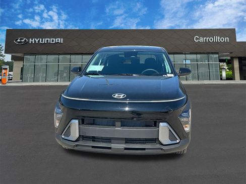 New 2026 Hyundai Kona SE image 2