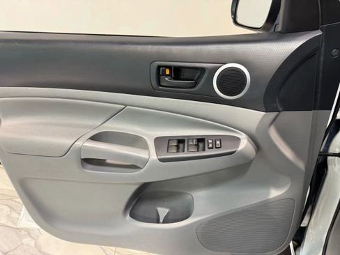 Used 2012 Toyota Tacoma 4x4 Double Cab w/ TRD Sport Upgrade Pkg image 21