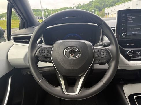 Used 2021 Toyota Corolla XSE FWD image 15