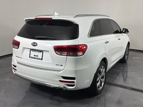 Used 2017 Kia Sorento SX FWD image 5