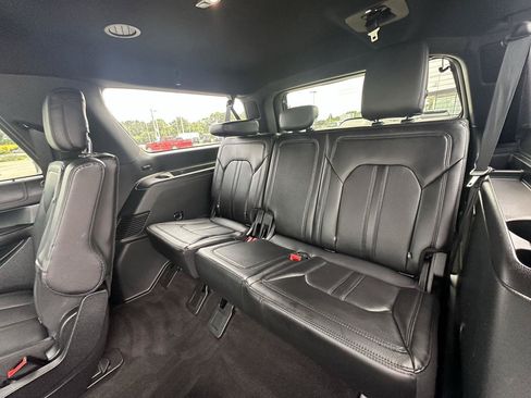 Used 2020 Ford Expedition Max Limited w/ Texas Edition Package RWD image 31