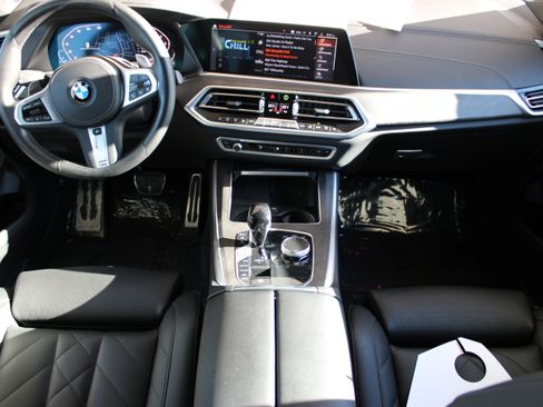 Used 2023 BMW X5 xDrive40i w/ M Sport Package image 26