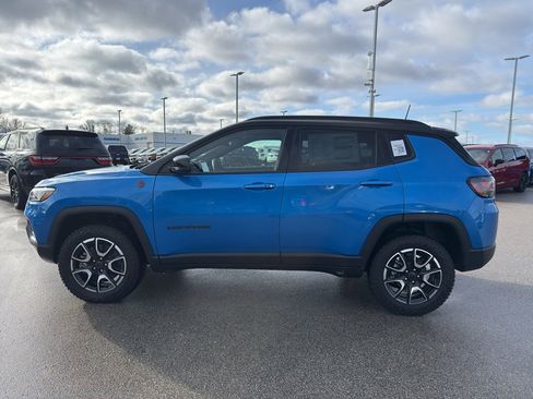 New 2025 Jeep Compass Trailhawk w/ Trailhawk Elite Group image 6