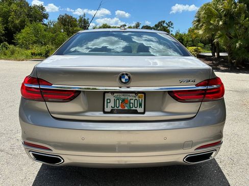 Used 2016 BMW 740i RWD image 4