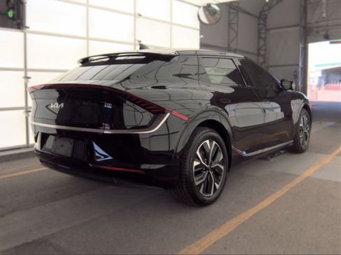 Used 2024 Kia EV6 Wind w/ Wind Technology Package AWD/4WD image 2