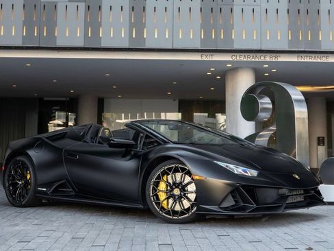 Used 2024 Lamborghini Huracan EVO AWD/4WD image 6