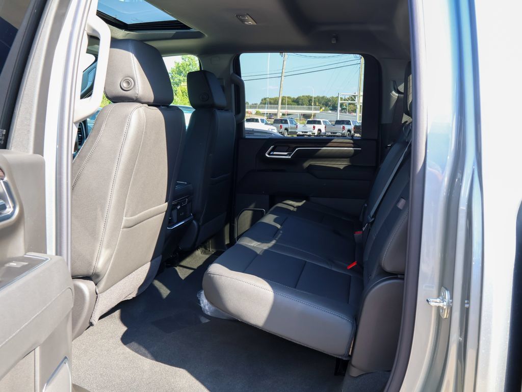 New 2026 GMC Sierra 2500 SLT w/ SLT Premium Package AWD/4WD image 12