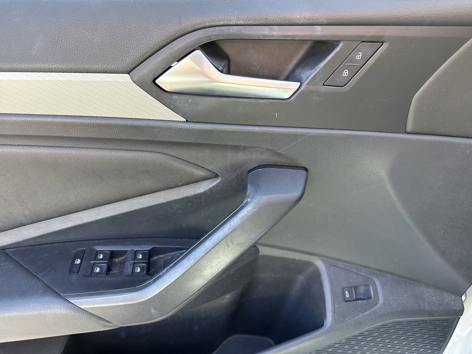 Used 2019 Volkswagen Jetta S w/ Driver Assistance Package FWD image 14
