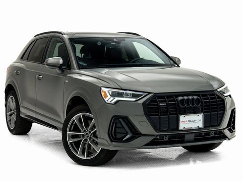 Certified 2025 Audi Q3 2.0T Premium AWD/4WD image 1