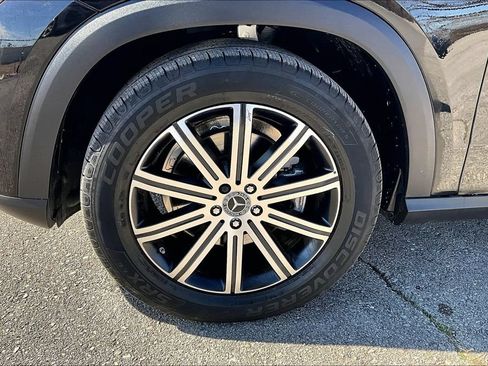Used 2025 Mercedes-Benz GLE 350 4MATIC image 11