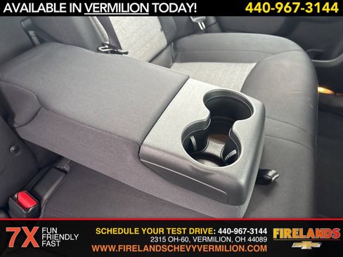 Used 2022 Chrysler 300 Touring w/ Sport Appearance Package image 36