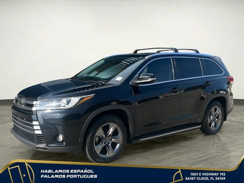 Used 2018 Toyota Highlander Limited Platinum AWD/4WD image 2