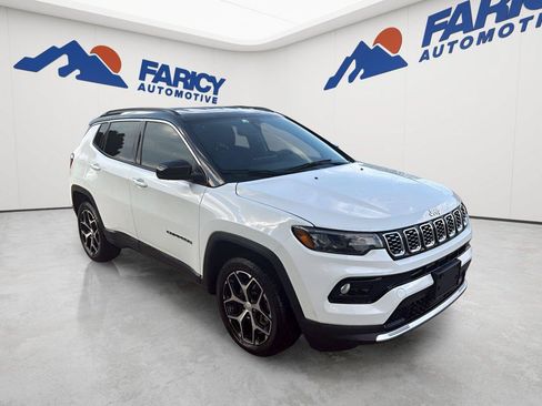 Used 2024 Jeep Compass Limited AWD/4WD image 4