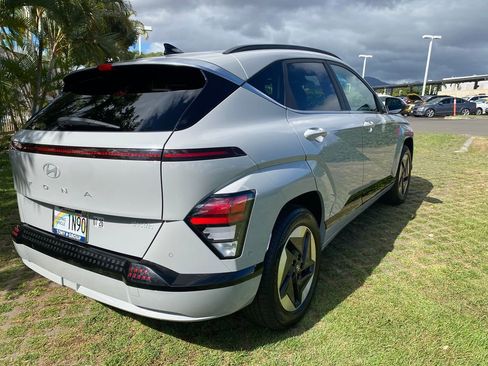 Certified 2024 Hyundai Kona Limited image 7