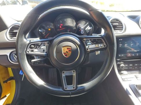 Used 2018 Porsche 718 Cayman image 13