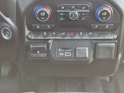 Used 2019 Chevrolet Silverado 1500 LT w/ All-Star Edition AWD/4WD image 16