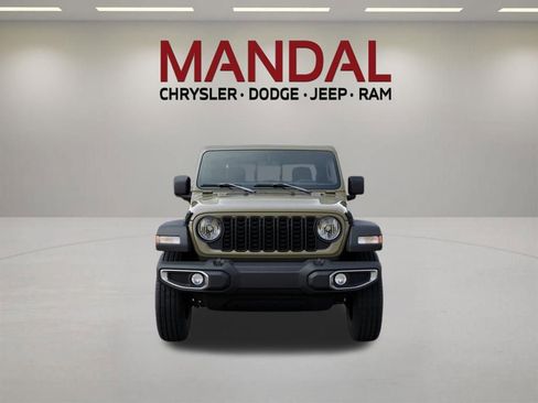 New 2026 Jeep Gladiator Sport AWD/4WD image 6