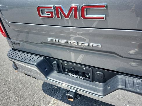 Used 2024 GMC Sierra 1500 SLT w/ SLT Premium Package AWD/4WD image 4