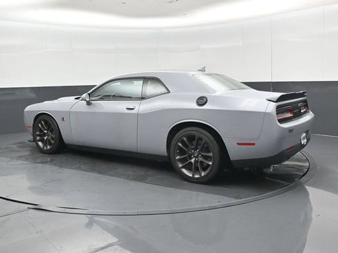 Used 2022 Dodge Challenger R/T Scat Pack RWD image 32
