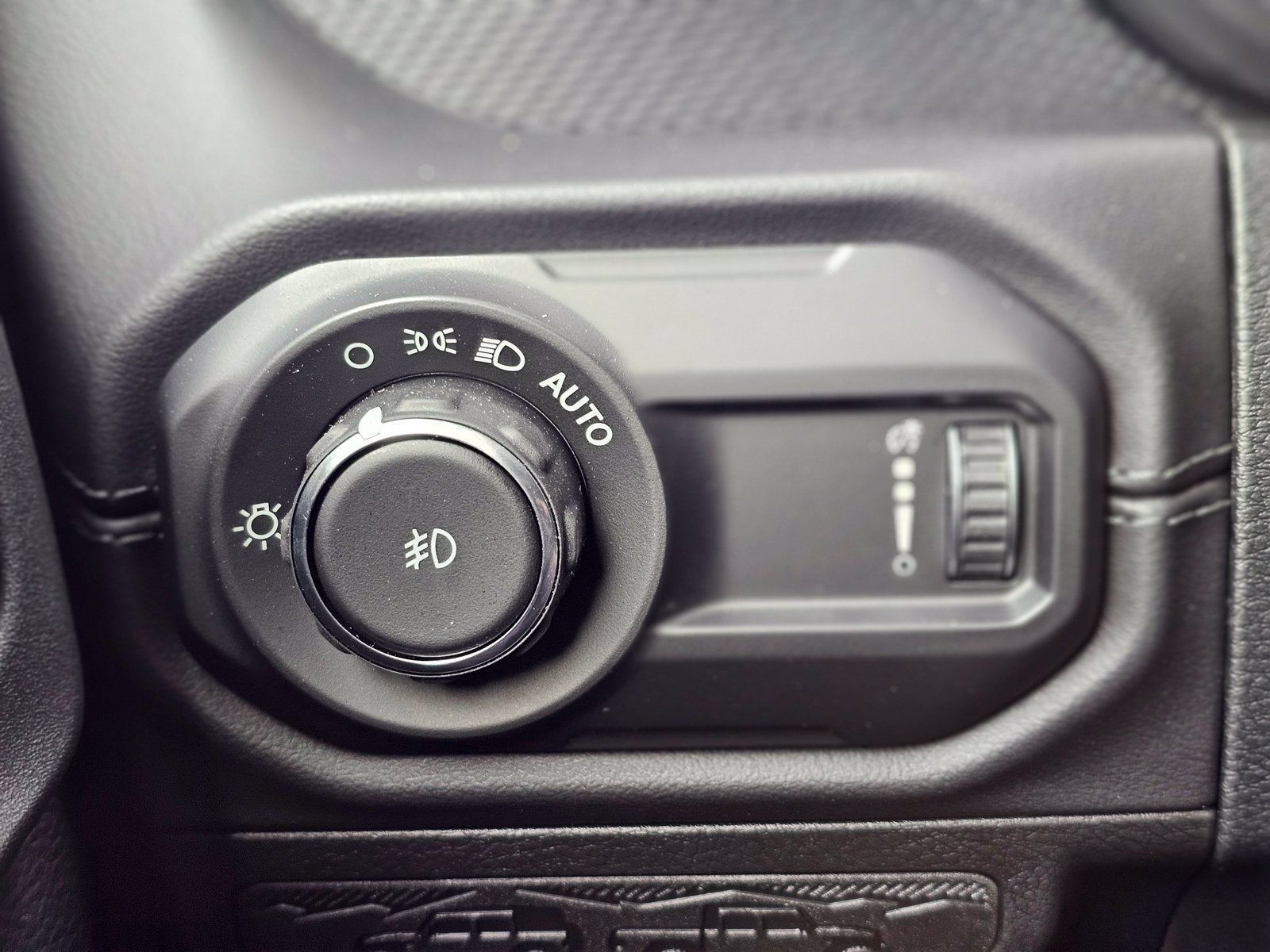 New 2026 Jeep Wrangler Unlimited Rubicon AWD/4WD image 23