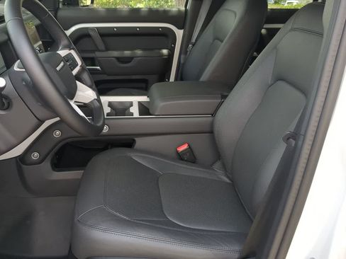 Certified 2025 Land Rover Defender 110 S AWD/4WD image 17