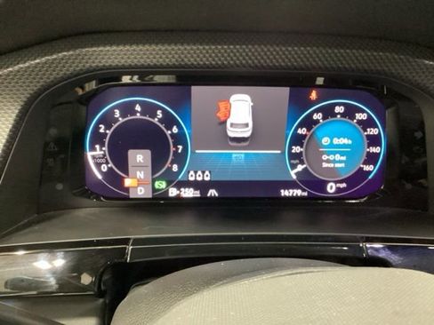 Used 2024 Volkswagen Atlas Cross Sport SEL Premium R-Line image 8