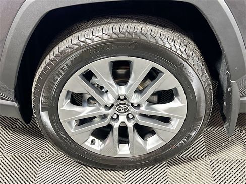 Used 2024 Toyota RAV4 Limited image 26