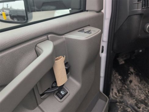 New 2025 Chevrolet Express 3500 image 16