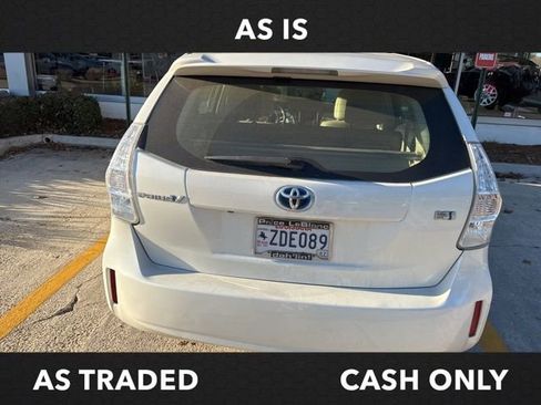 Used 2014 Toyota Prius V Five image 11