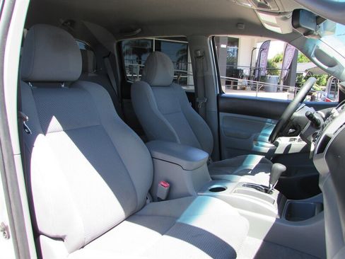 Used 2010 Toyota Tacoma PreRunner RWD image 28