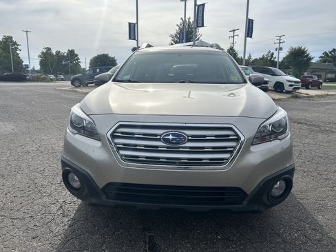 Used 2017 Subaru Outback 2.5i Premium AWD/4WD image 9